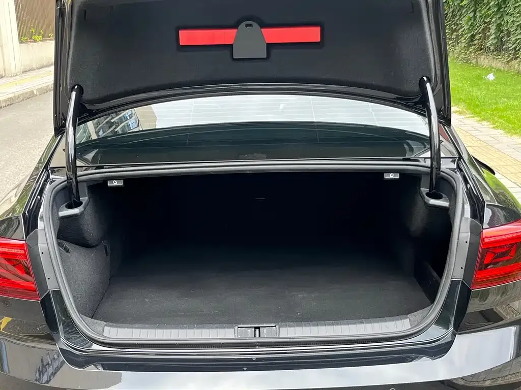 [object Object] Magotan GTE PHEV 2023 из CN, фото 10