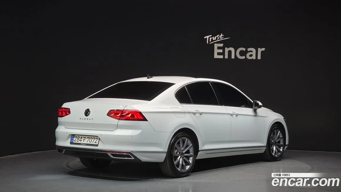 Volkswagen Passat — фото 2