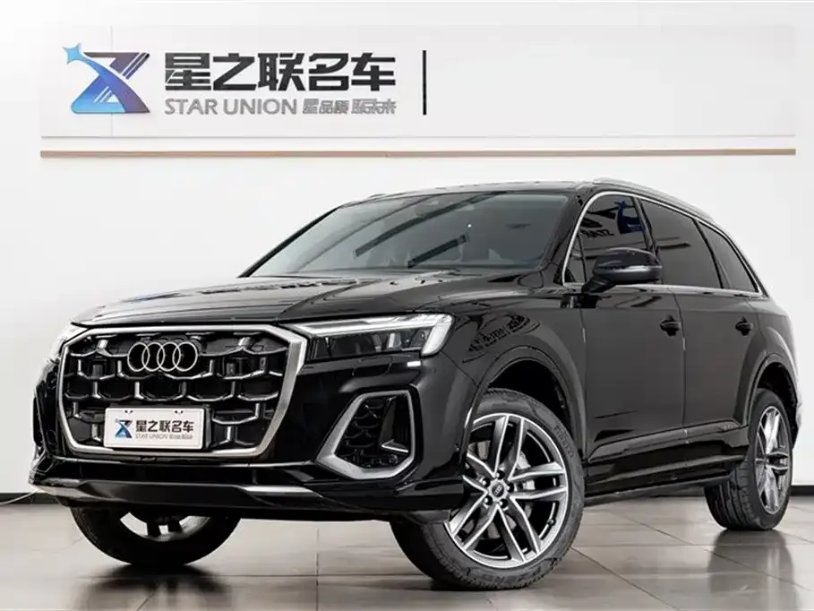 Audi Q7 2025 из CN, фото 2