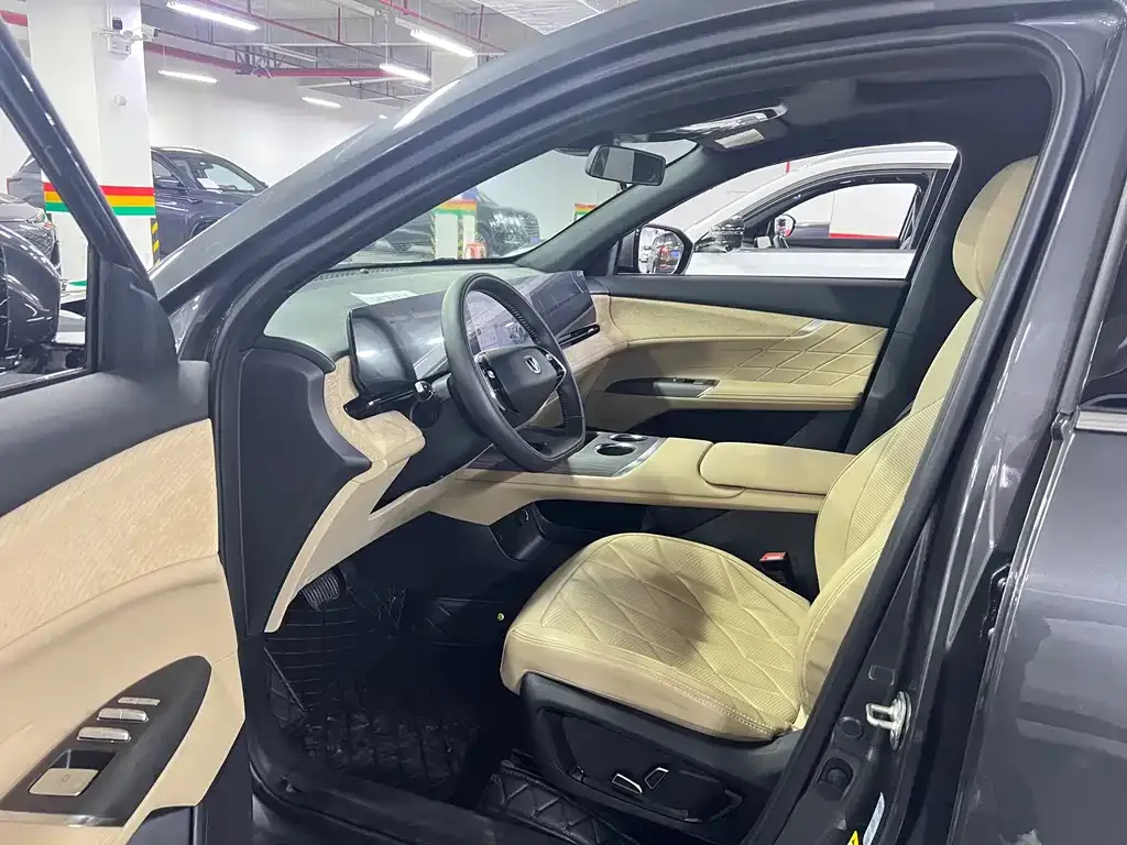 Changan CS75PLUS 2025 из CN, фото 4