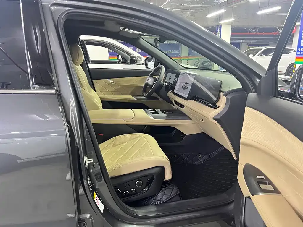 Changan CS75PLUS 2025 из CN, фото 9