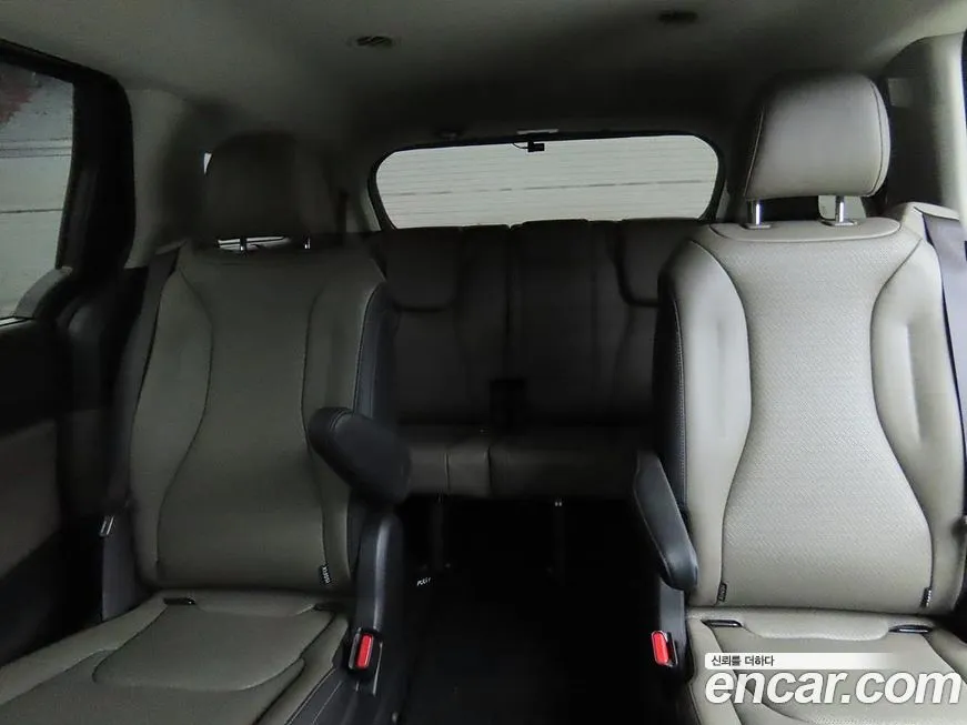 Kia Carnival 2025 из KR, фото 7