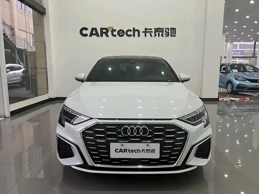 Audi A3 2022 из CN, фото 2