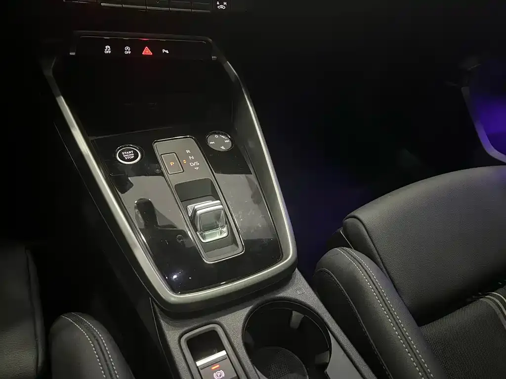 Audi A3 2022 из CN, фото 7