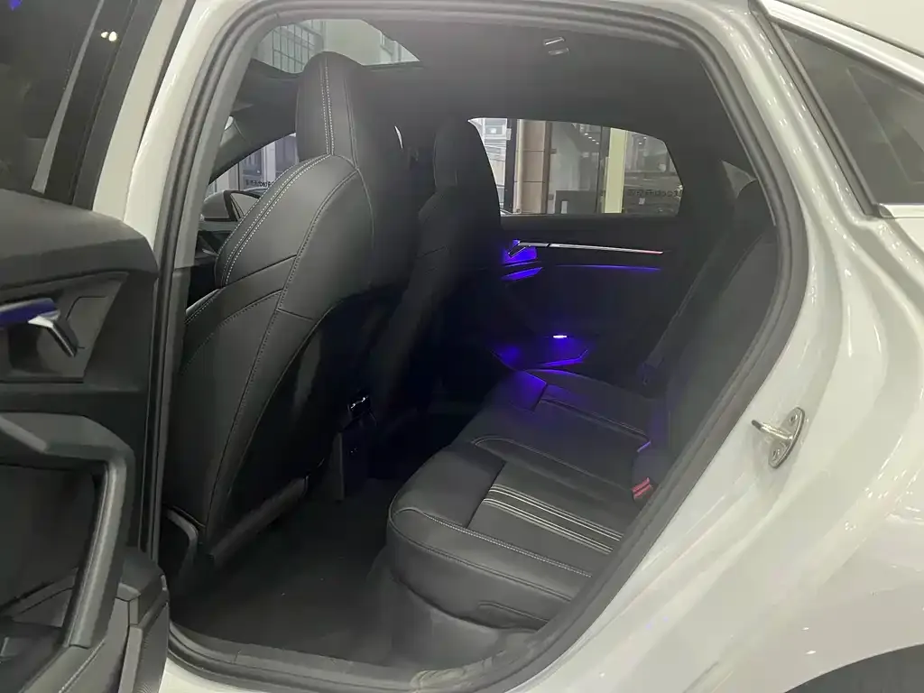 Audi A3 2022 из CN, фото 9