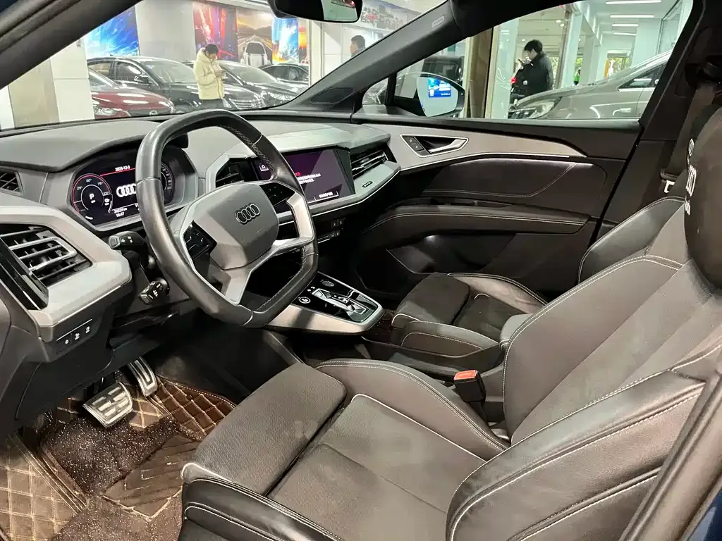Audi Q5 e-tron 2022 из CN, фото 5