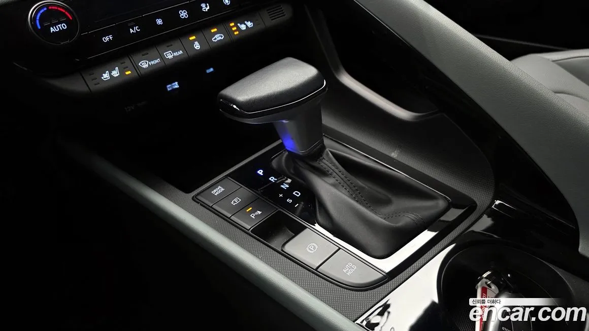 Hyundai AVANTE — фото 9