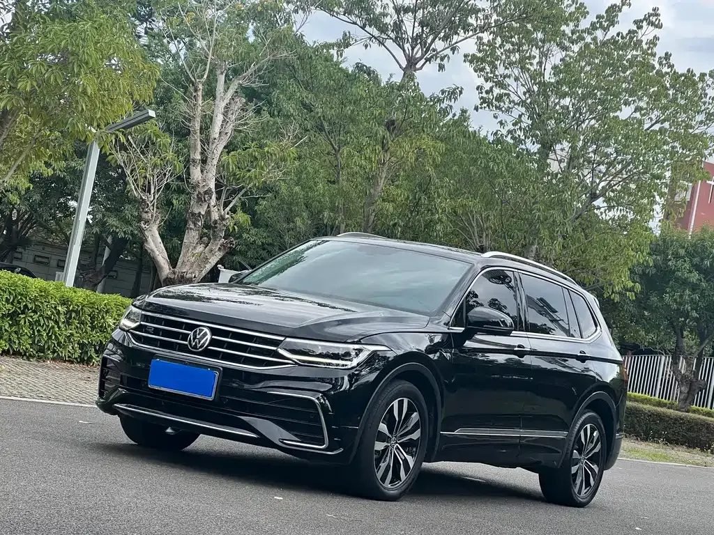 Volkswagen Tiguan L 2021 из CN, фото 1
