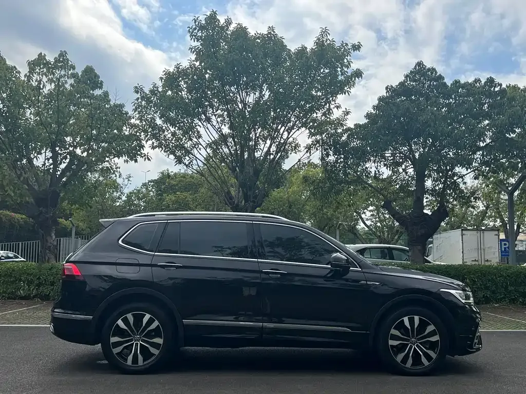 Volkswagen Tiguan L 2021 из CN, фото 6