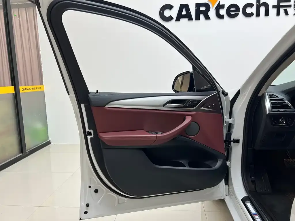 BMW iX3 2024 из CN, фото 7