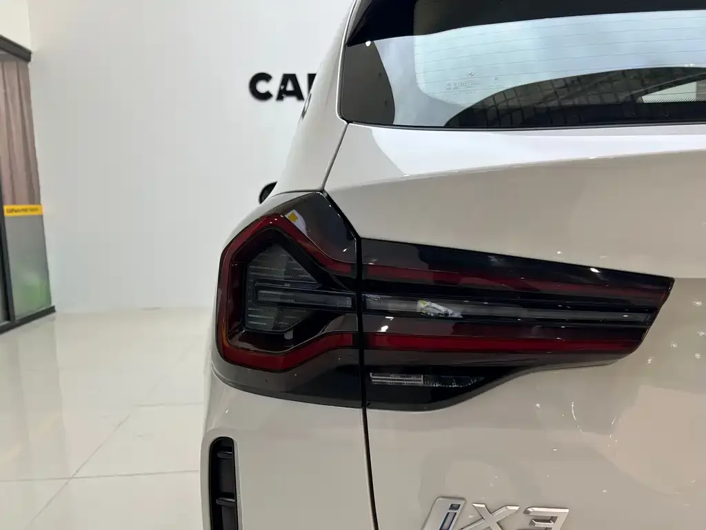 BMW iX3 2024 из CN, фото 9