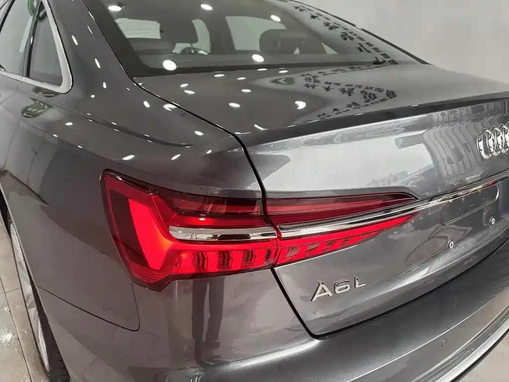 Audi A6L — фото 10