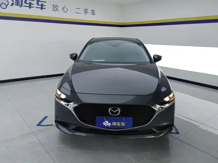 Mazda 3 Axela 2022 из CN, фото 2