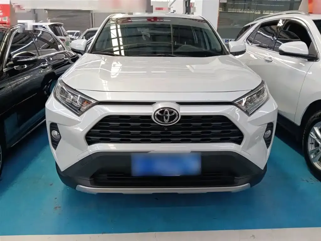 Toyota RAV4 2022 из CN, фото 3