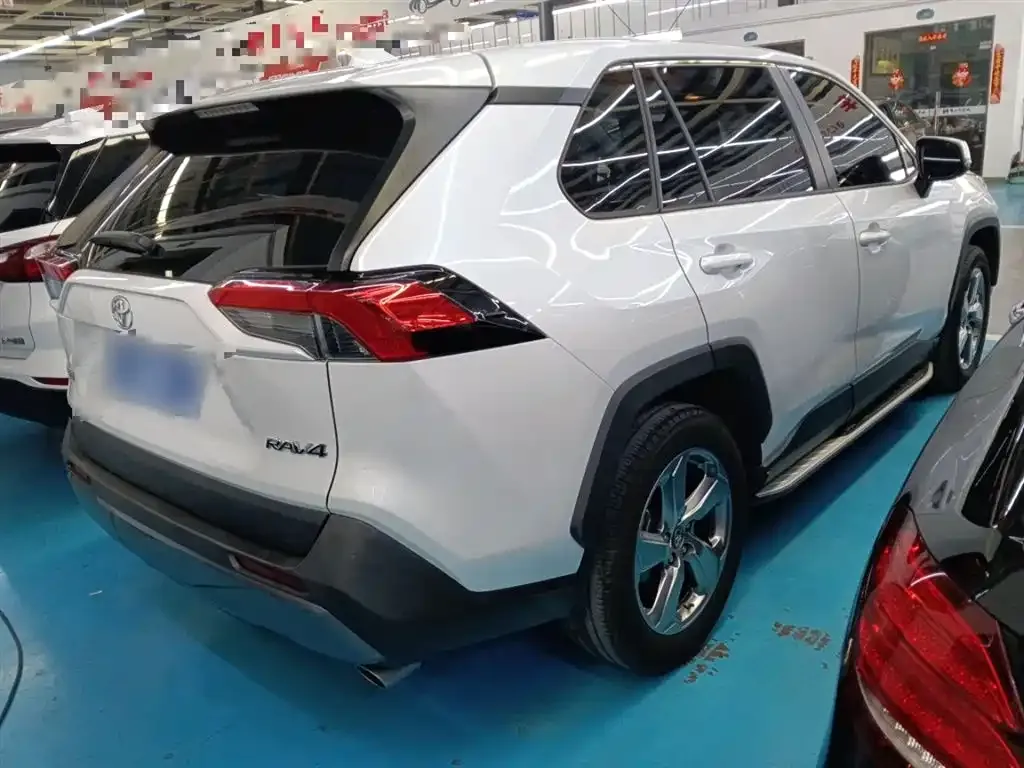 Toyota RAV4 2022 из CN, фото 7