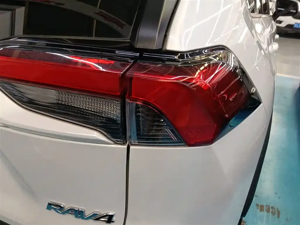 Toyota RAV4 2022 из CN, фото 8
