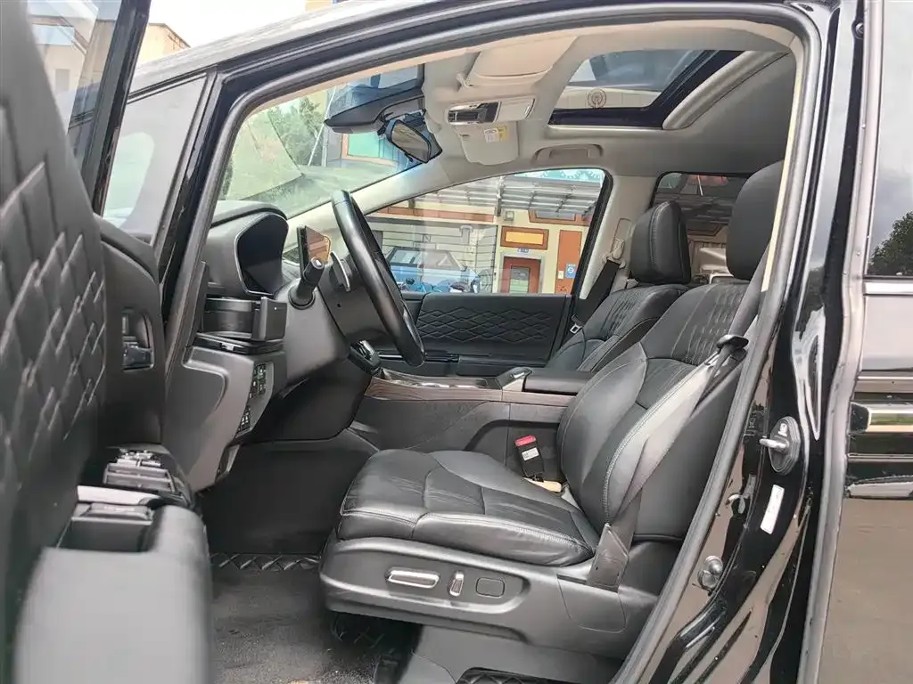 Honda Elysion 2023 из CN, фото 5