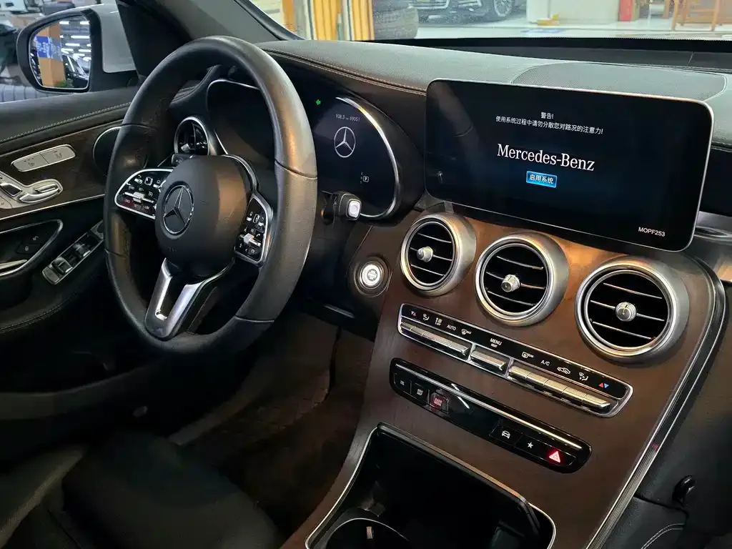 Mercedes-Benz GLC 2021 из CN, фото 9
