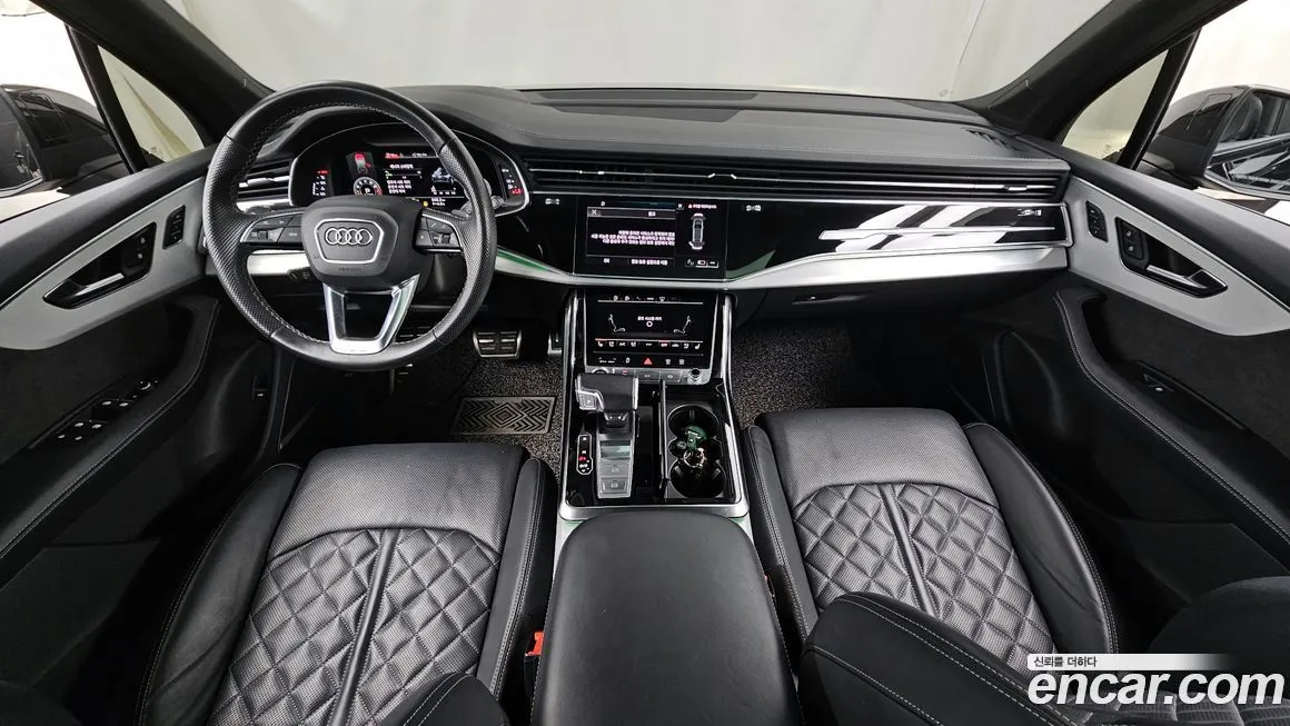 Audi Q7 — фото 7