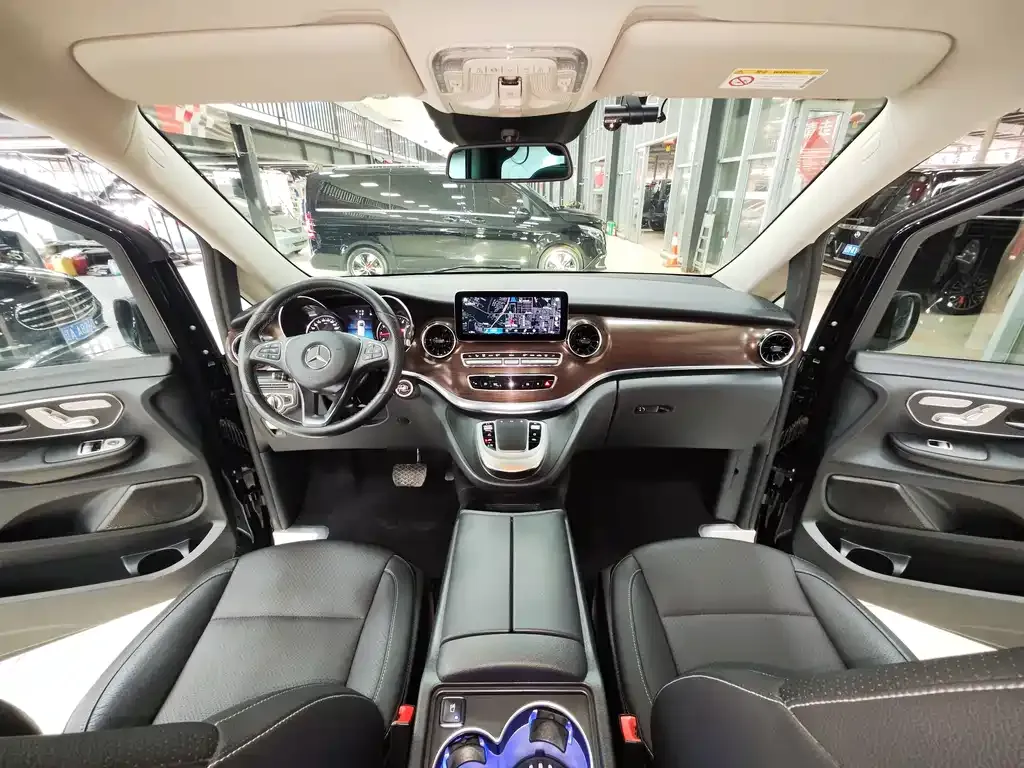 Mercedes-Benz V-Class 2021 из CN, фото 6