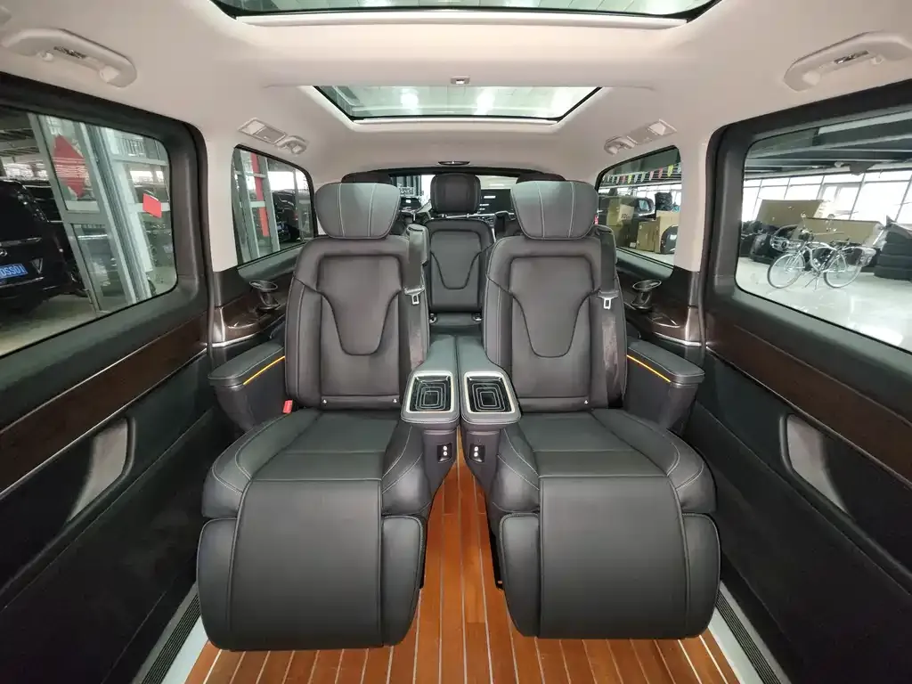 Mercedes-Benz V-Class 2021 из CN, фото 9