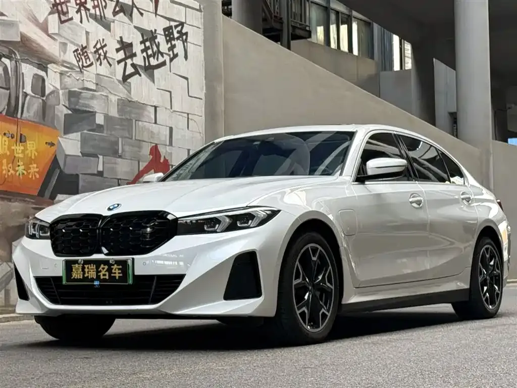 BMW i3 — фото 1