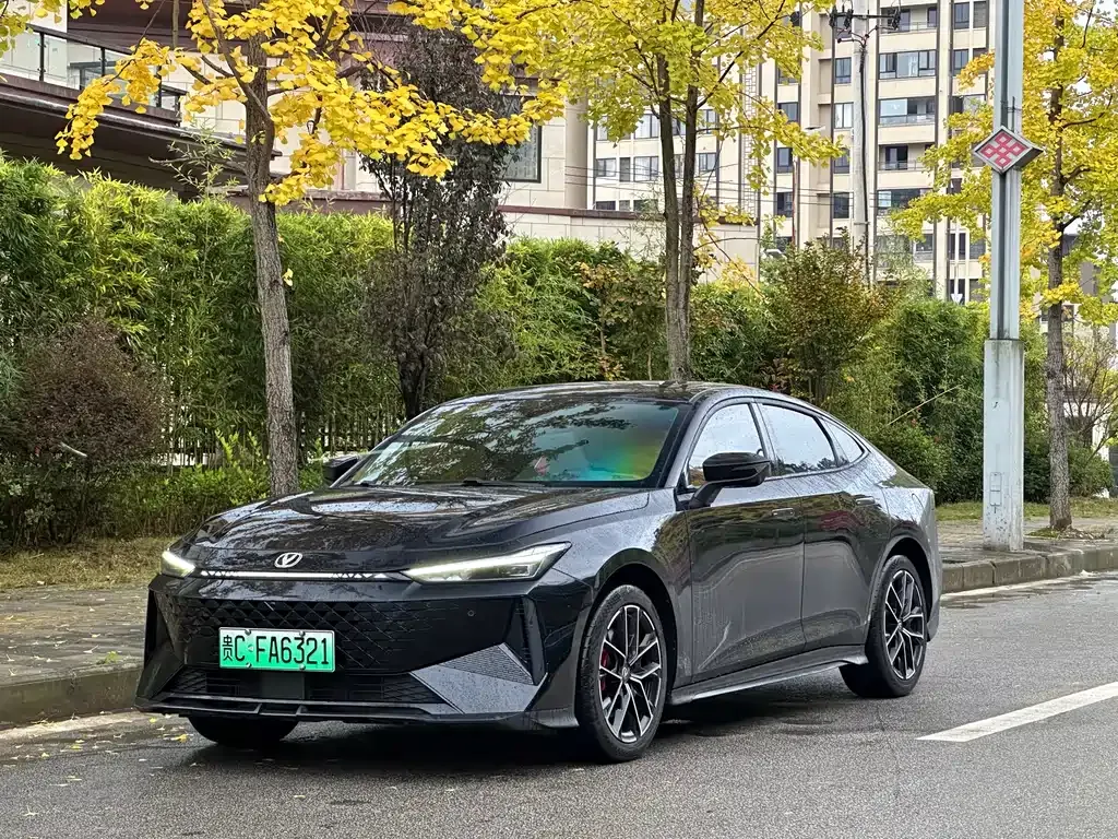Changan UNI-V iDD 2024 из CN, фото 1
