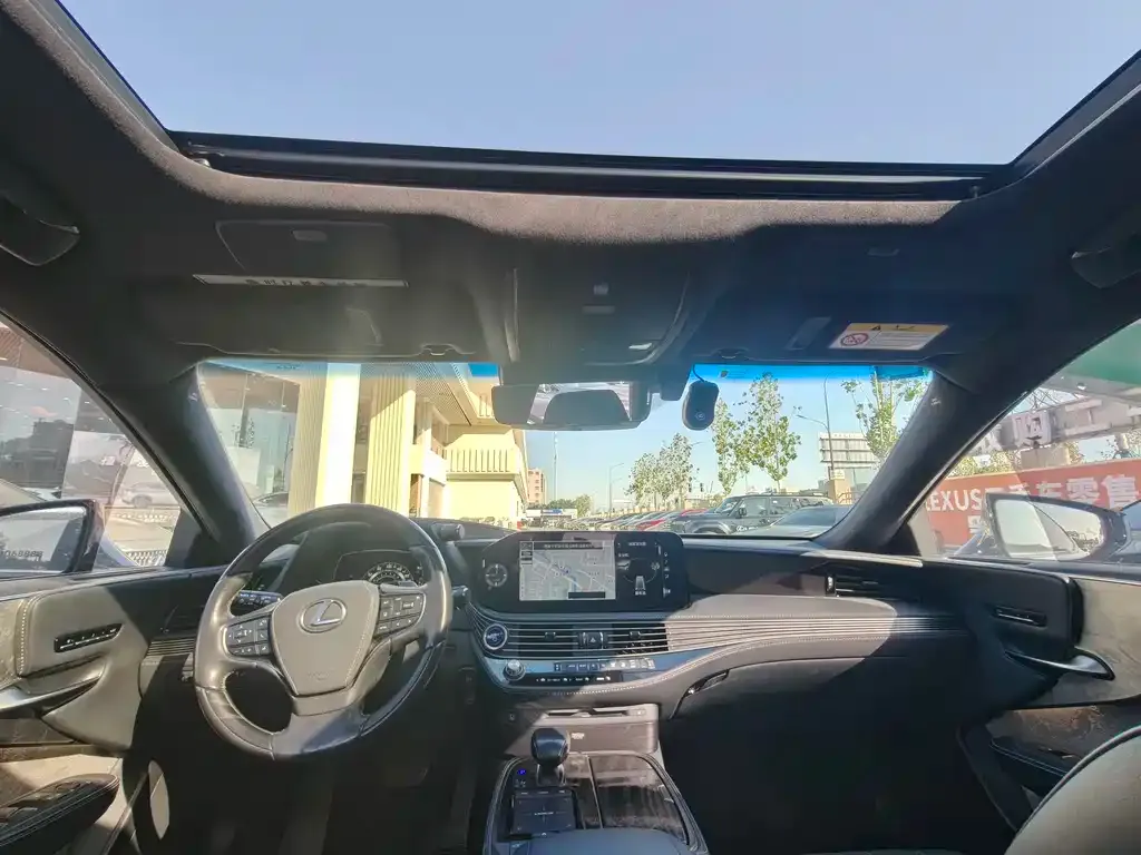 Lexus LS 2021 из CN, фото 7