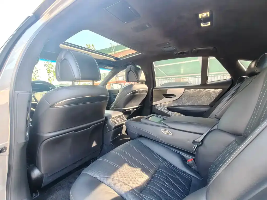 Lexus LS 2021 из CN, фото 9