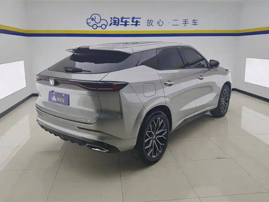 Changan UNI-Z New Energy 2025 из CN, фото 3