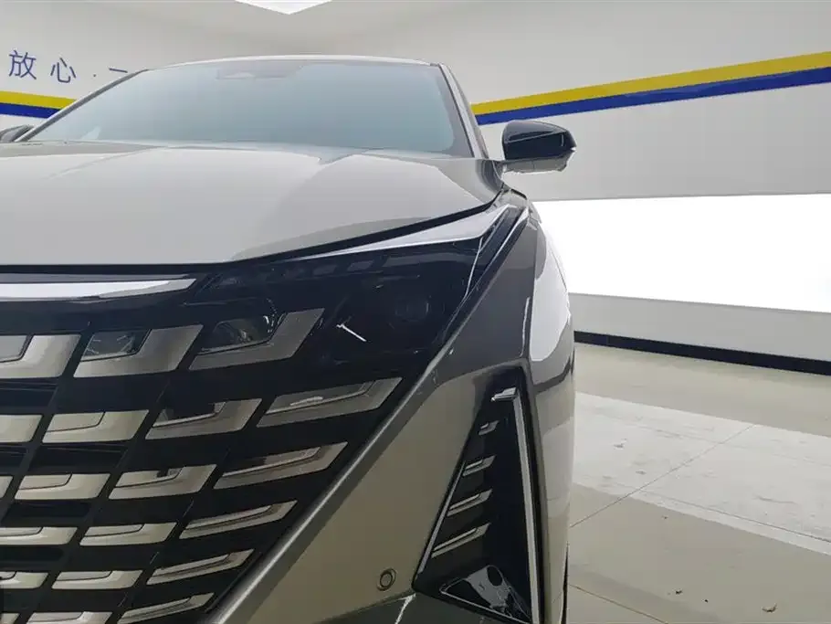 Changan UNI-Z New Energy 2025 из CN, фото 5