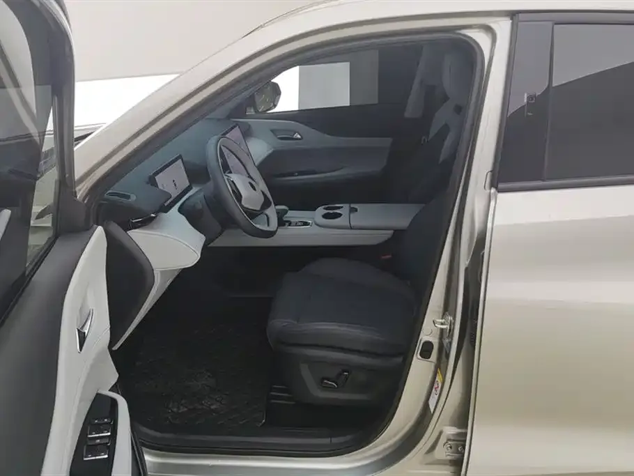 Changan UNI-Z New Energy 2025 из CN, фото 9