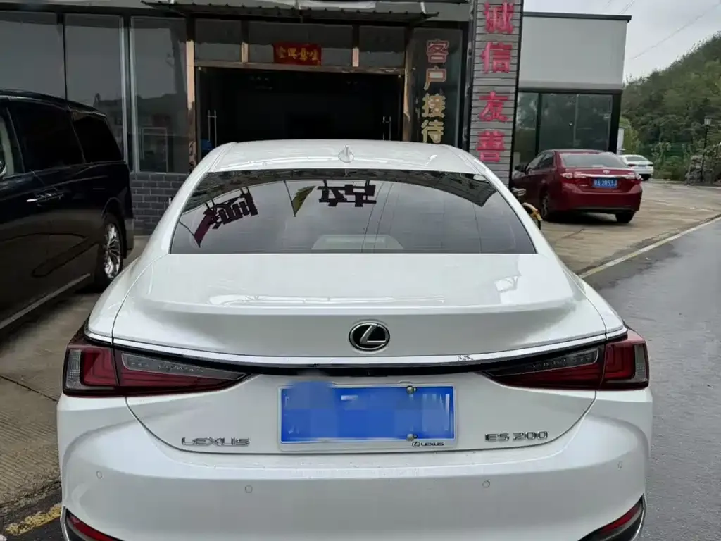 Lexus ES 2024 из CN, фото 4