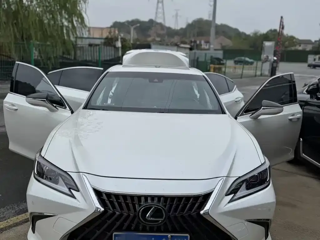 Lexus ES 2024 из CN, фото 5