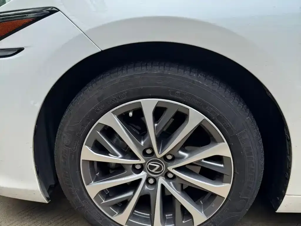 Lexus ES 2024 из CN, фото 8