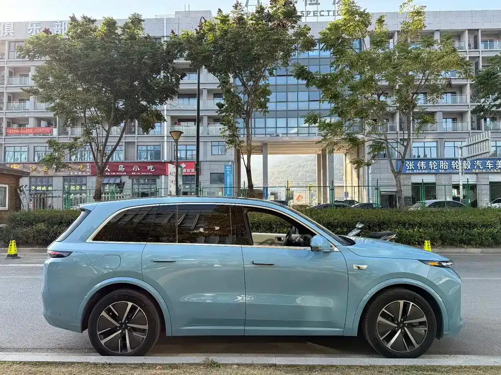 Li Auto L8 2024 из CN, фото 8