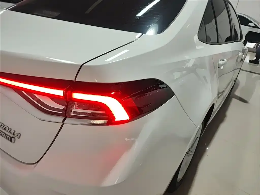 Toyota Corolla 2023 из CN, фото 8