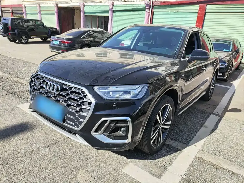 Audi Q5L 2022 из CN, фото 2