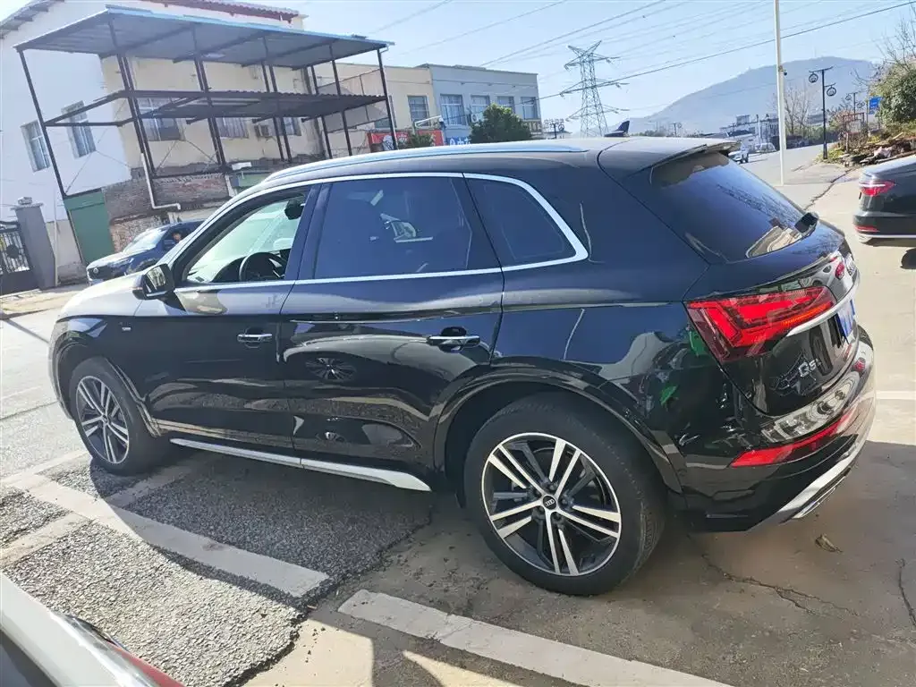 Audi Q5L 2022 из CN, фото 5