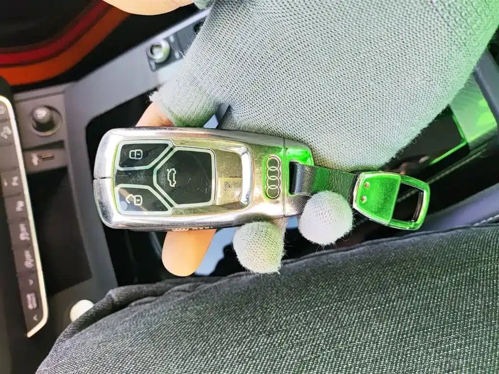 Audi Q5L 2022 из CN, фото 9