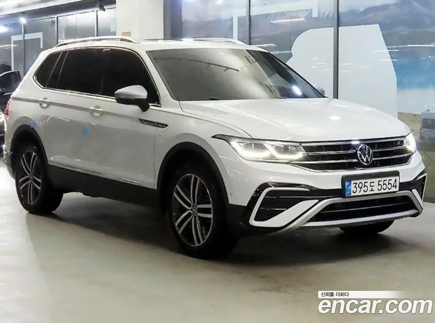 Volkswagen Tiguan — фото 1