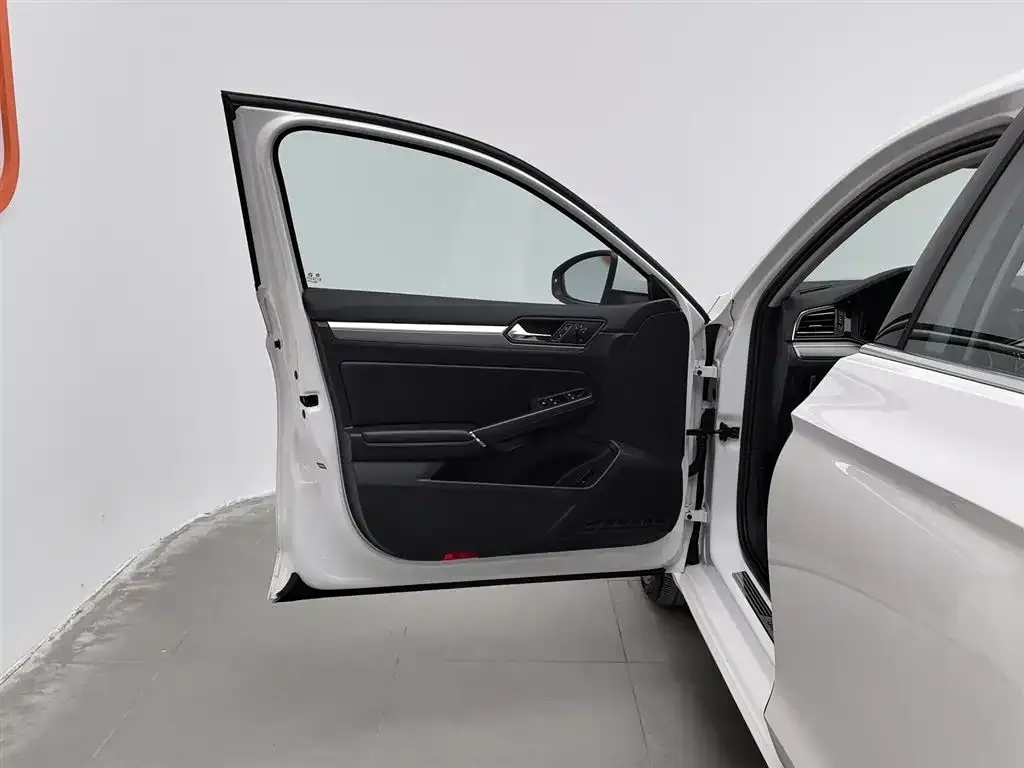 Volkswagen Lamando 2022 из CN, фото 8