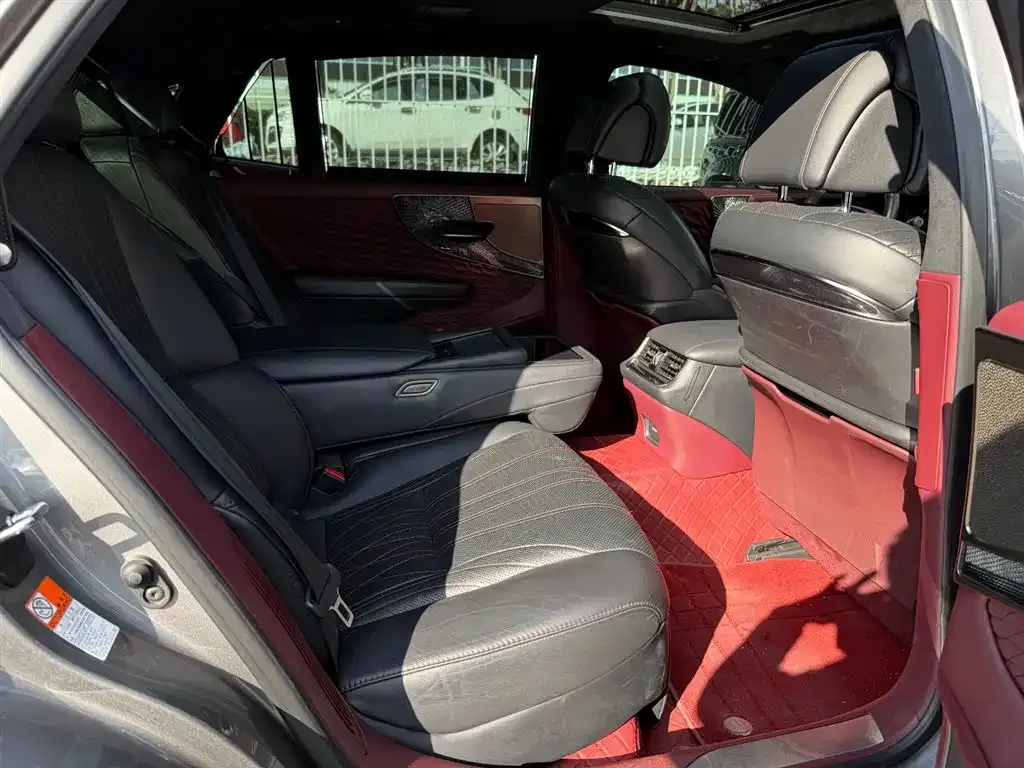 Lexus LS 2022 из CN, фото 9