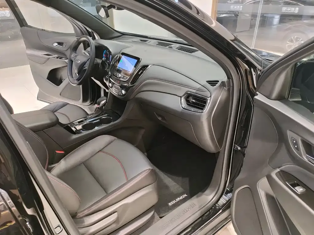 Chevrolet Equinox — фото 10