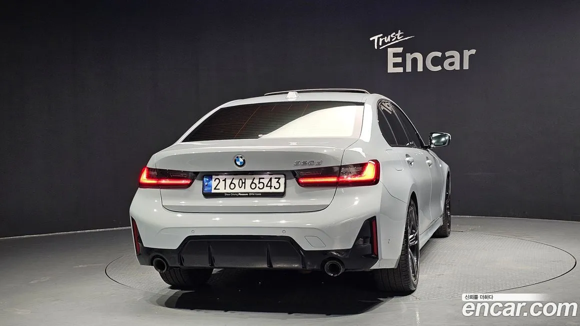 BMW 3-Series 2023 из KR, фото 4