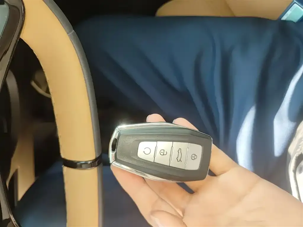 Geely Boyue L 2024 из CN, фото 9