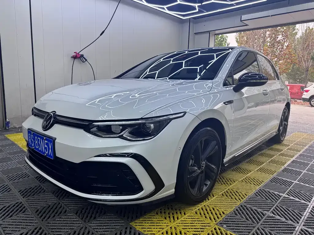 Volkswagen Golf 2022 из CN, фото 1