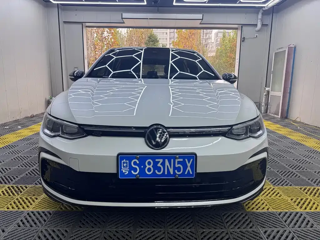 Volkswagen Golf 2022 из CN, фото 2