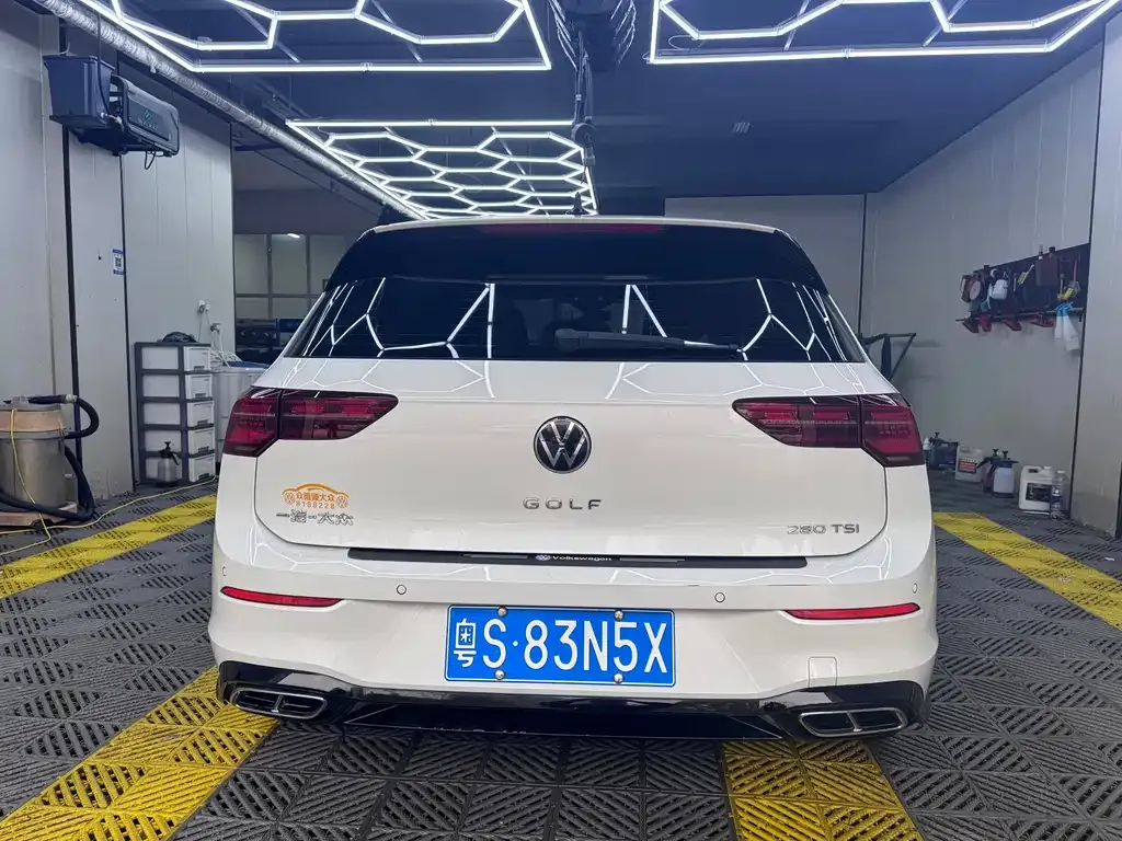 Volkswagen Golf 2022 из CN, фото 5