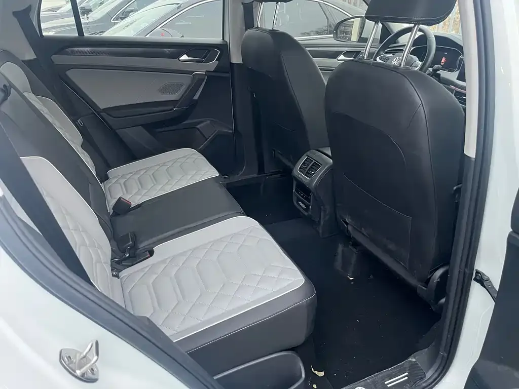 Volkswagen Tayron 2022 из CN, фото 8